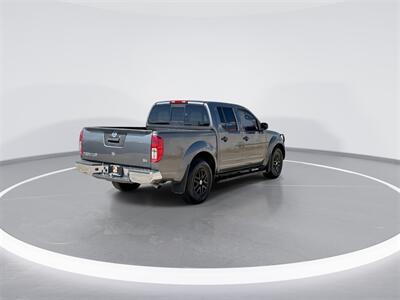 2021 Nissan Frontier SV   - Photo 8 - McKinney, TX 75070