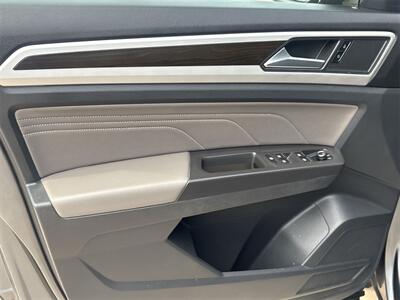 2022 Volkswagen Atlas 3.6L V6 SE w/Technology   - Photo 19 - McKinney, TX 75070