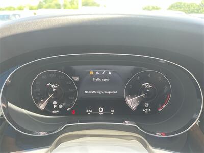 2021 Bentley Bentayga V8   - Photo 17 - McKinney, TX 75070