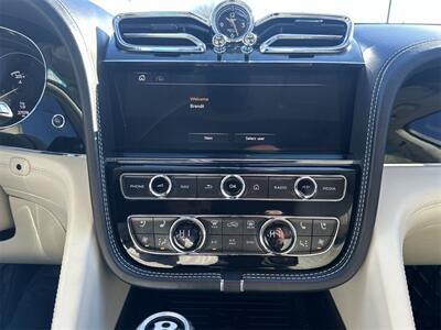 2021 Bentley Bentayga V8   - Photo 56 - McKinney, TX 75070