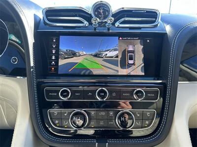 2021 Bentley Bentayga V8   - Photo 60 - McKinney, TX 75070