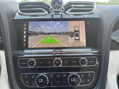 2021 Bentley Bentayga V8   - Photo 21 - McKinney, TX 75070