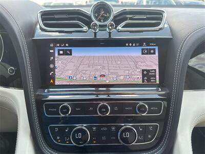 2021 Bentley Bentayga V8   - Photo 19 - McKinney, TX 75070