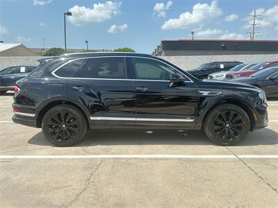 2021 Bentley Bentayga V8   - Photo 15 - McKinney, TX 75070