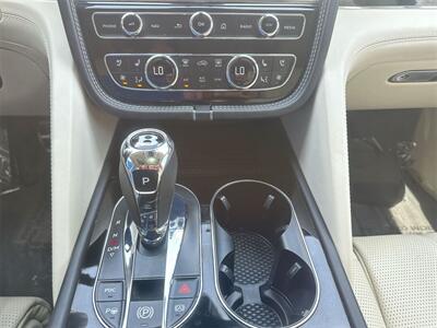 2021 Bentley Bentayga V8   - Photo 22 - McKinney, TX 75070