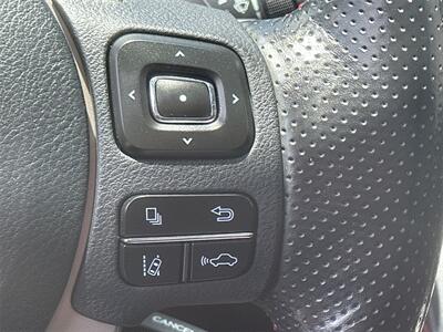 2019 Lexus IS 300   - Photo 14 - McKinney, TX 75070
