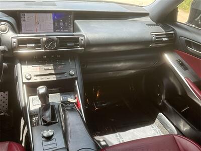 2019 Lexus IS 300   - Photo 22 - McKinney, TX 75070