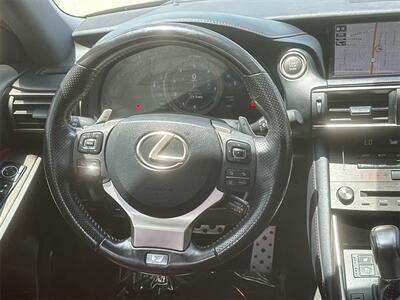 2019 Lexus IS 300   - Photo 21 - McKinney, TX 75070