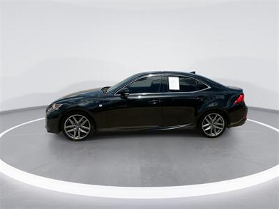 2019 Lexus IS 300   - Photo 5 - McKinney, TX 75070
