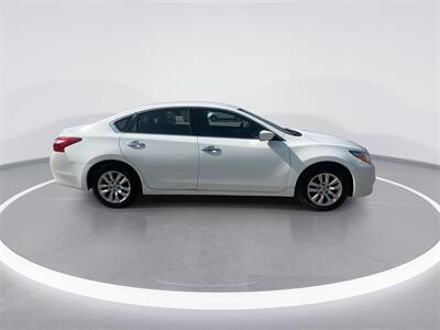 2018 Nissan Altima 2.5 S   - Photo 5 - McKinney, TX 75070