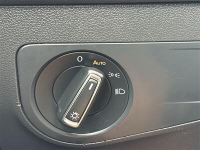2020 Volkswagen Tiguan 2.0T SE   - Photo 13 - McKinney, TX 75070