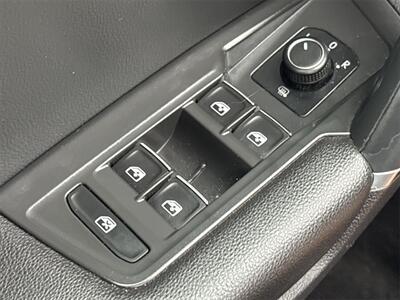 2020 Volkswagen Tiguan 2.0T SE   - Photo 14 - McKinney, TX 75070