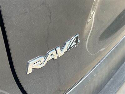 2019 Toyota RAV4 LE   - Photo 10 - McKinney, TX 75070