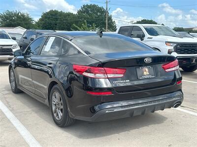 2020 Kia Optima LX   - Photo 5 - McKinney, TX 75070