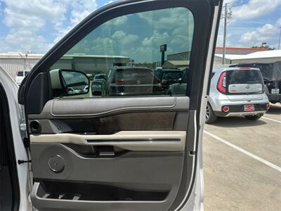 2019 Ford Expedition Limited   - Photo 32 - McKinney, TX 75070
