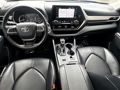 2022 Toyota Highlander XLE   - Photo 20 - McKinney, TX 75070