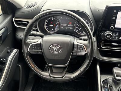 2022 Toyota Highlander XLE   - Photo 21 - McKinney, TX 75070