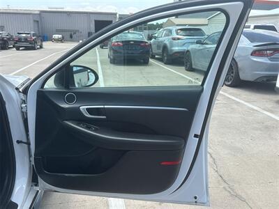 2023 Hyundai Sonata SEL   - Photo 23 - McKinney, TX 75070