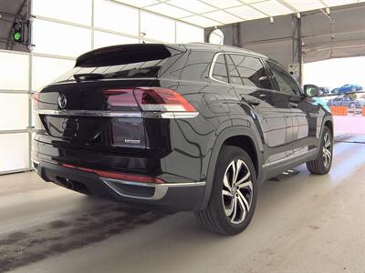 2021 Volkswagen Atlas Cross Sport 3.6L V6 SEL Premium   - Photo 2 - McKinney, TX 75070