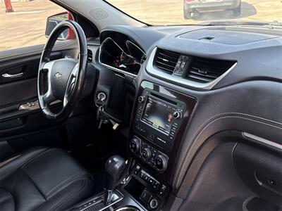 2017 Chevrolet Traverse 2LT 2LT   - Photo 34 - McKinney, TX 75070