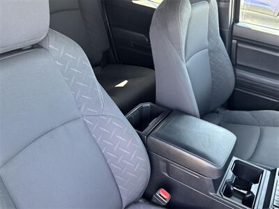 2024 Toyota Tacoma SR   - Photo 34 - McKinney, TX 75070