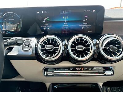 2023 Mercedes-Benz GLB GLB 250   - Photo 10 - McKinney, TX 75070