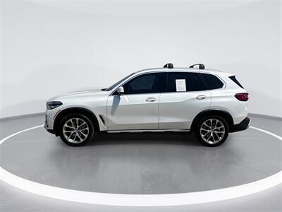 2022 BMW X5 sDrive40i   - Photo 5 - McKinney, TX 75070
