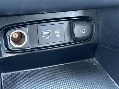 2020 Hyundai Santa Fe SE   - Photo 14 - McKinney, TX 75070