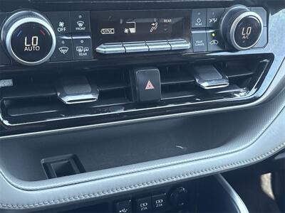 2021 Toyota Highlander LE   - Photo 25 - McKinney, TX 75070