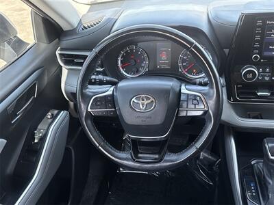 2021 Toyota Highlander LE   - Photo 21 - McKinney, TX 75070