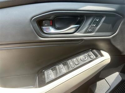 2023 Honda Accord Hybrid Touring   - Photo 25 - McKinney, TX 75070
