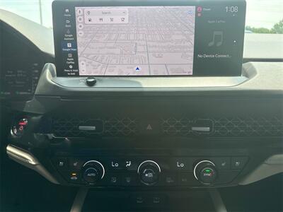 2023 Honda Accord Hybrid Touring   - Photo 19 - McKinney, TX 75070