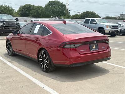 2023 Honda Accord Hybrid Touring   - Photo 13 - McKinney, TX 75070
