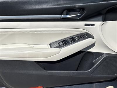2019 Nissan Altima 2.5 Platinum   - Photo 19 - McKinney, TX 75070