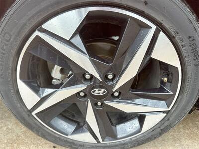 2023 Hyundai Elantra Limited   - Photo 36 - McKinney, TX 75070