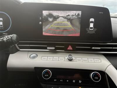 2023 Hyundai Elantra Limited   - Photo 21 - McKinney, TX 75070