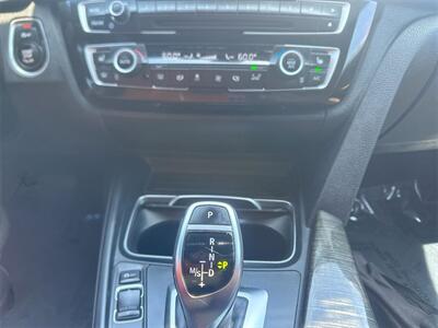 2018 BMW 3 Series 330i xDrive   - Photo 21 - McKinney, TX 75070