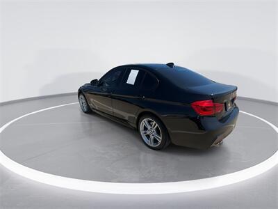 2018 BMW 3 Series 330i xDrive   - Photo 9 - McKinney, TX 75070