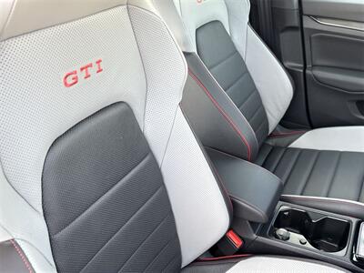 2024 Volkswagen Golf GTI SE SE   - Photo 33 - McKinney, TX 75070