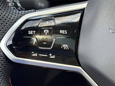 2024 Volkswagen Golf GTI SE SE   - Photo 12 - McKinney, TX 75070
