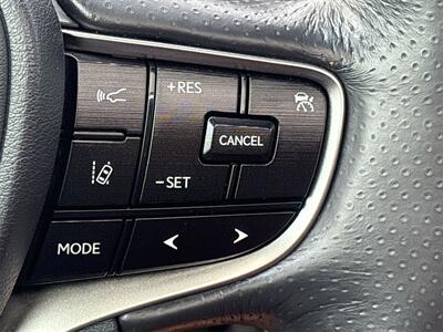 2023 Lexus ES 300h   - Photo 14 - McKinney, TX 75070