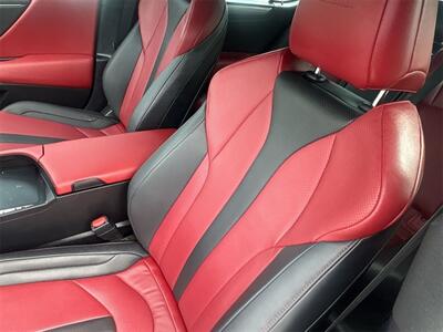 2023 Lexus ES 300h   - Photo 17 - McKinney, TX 75070