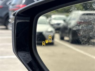 2023 Lexus ES 300h   - Photo 12 - McKinney, TX 75070