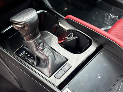 2023 Lexus ES 300h   - Photo 26 - McKinney, TX 75070