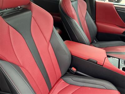 2023 Lexus ES 300h   - Photo 33 - McKinney, TX 75070