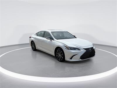 2022 Lexus ES 300h   - Photo 2 - McKinney, TX 75070