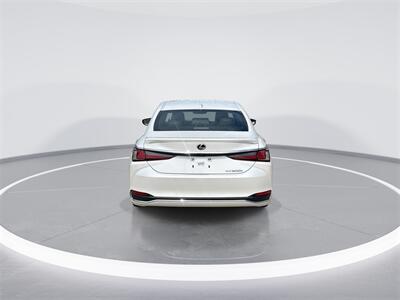 2022 Lexus ES 300h   - Photo 7 - McKinney, TX 75070
