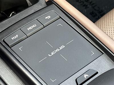 2022 Lexus ES 300h   - Photo 12 - McKinney, TX 75070