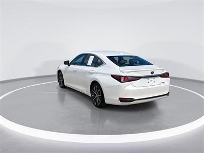 2022 Lexus ES 300h   - Photo 6 - McKinney, TX 75070