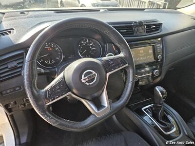 2018 Nissan Rogue SV - Photo 8 - Garner, NC 27529